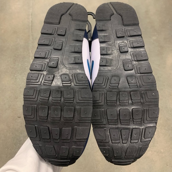 COPY - Men’s size 11 runners - Picture 5 of 5